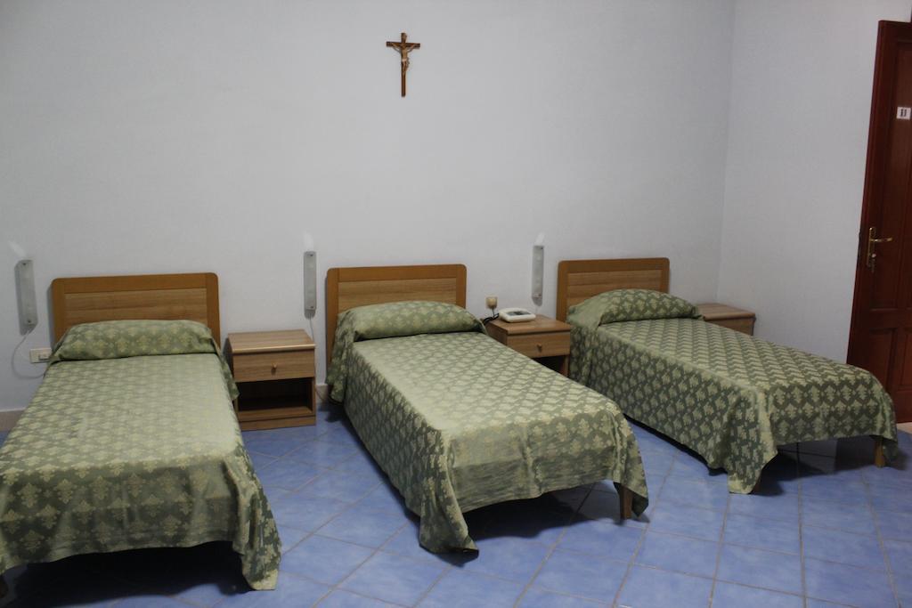 Ancelle Sorrento - Casa D'Accoglienza Hotel Castellammare di Stabia Kültér fotó
