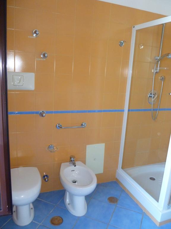Ancelle Sorrento - Casa D'Accoglienza Hotel Castellammare di Stabia Szoba fotó
