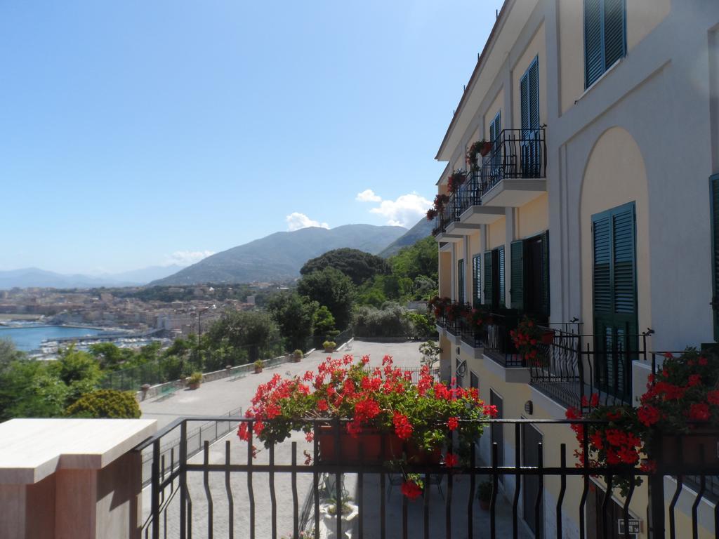 Ancelle Sorrento - Casa D'Accoglienza Hotel Castellammare di Stabia Kültér fotó
