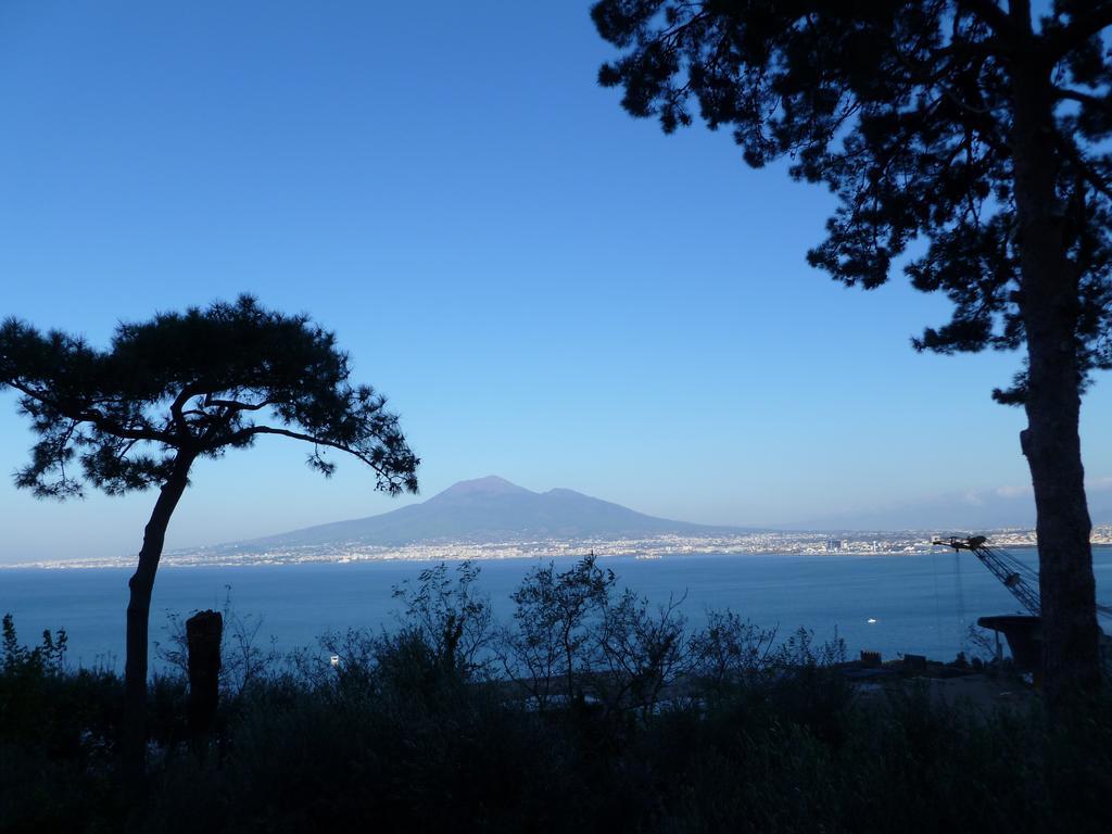 Ancelle Sorrento - Casa D'Accoglienza Hotel Castellammare di Stabia Kültér fotó